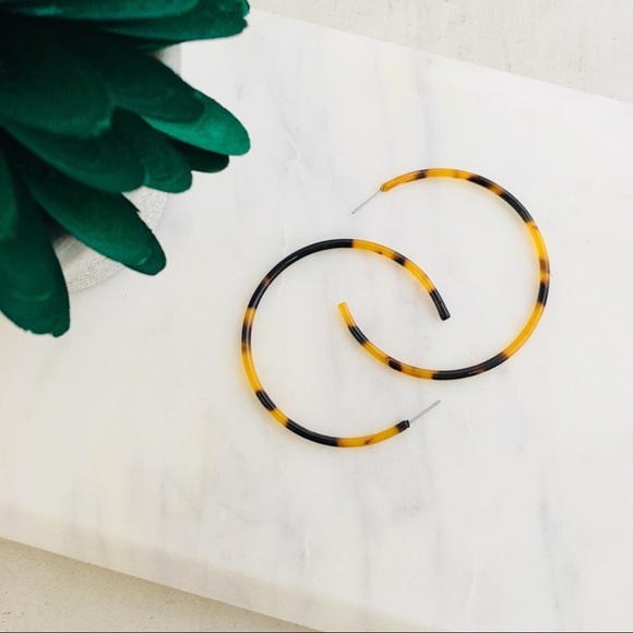 💥 LAST ONE 💥 Large Delicate Tortoise Hoops - Picture 7 of 8